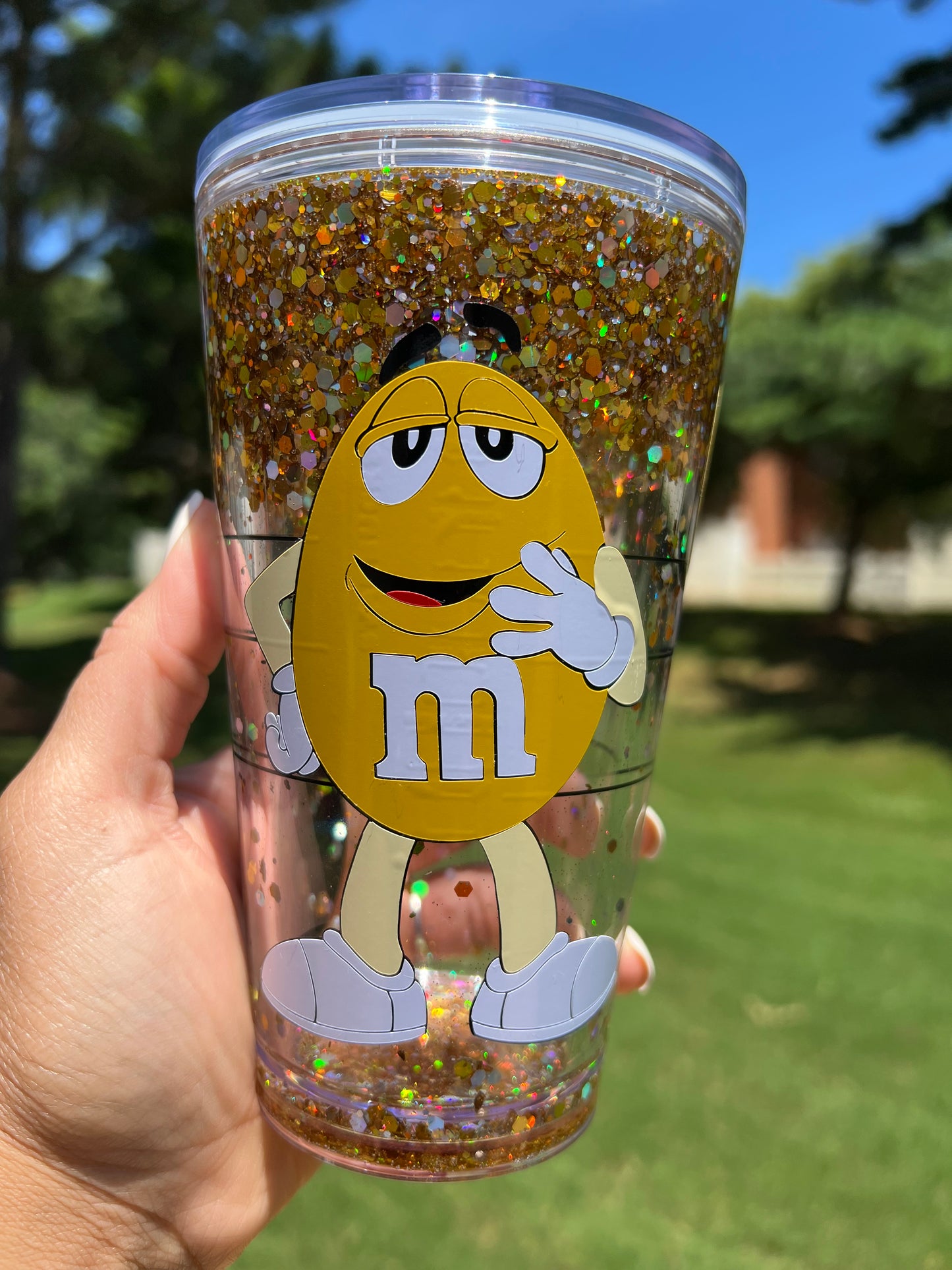 M&M